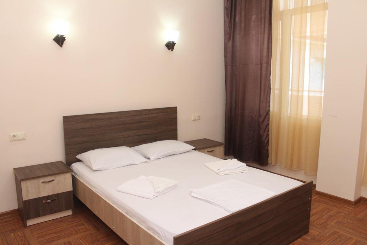 Hotel Nine Brothers Makhinjauri Luaran gambar