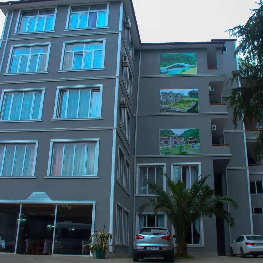 Hotel Nine Brothers Makhinjauri Luaran gambar