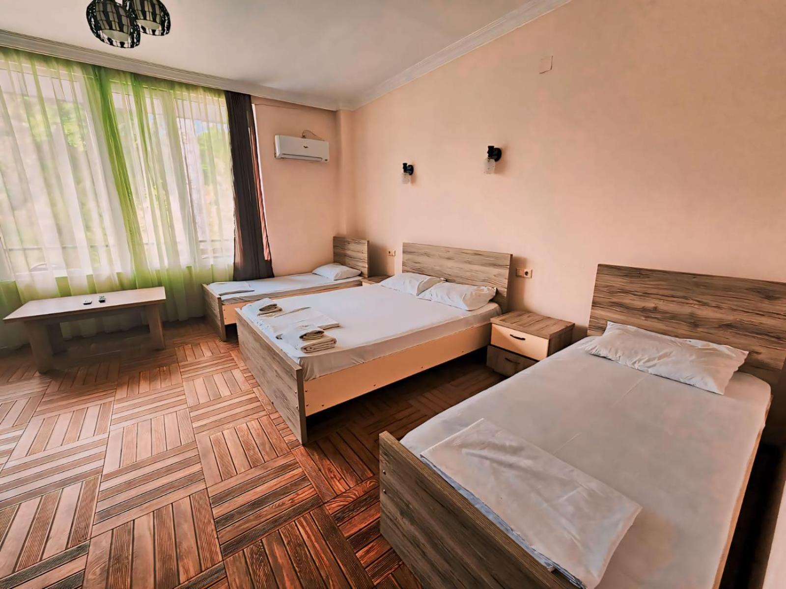 Hotel Nine Brothers Makhinjauri Luaran gambar